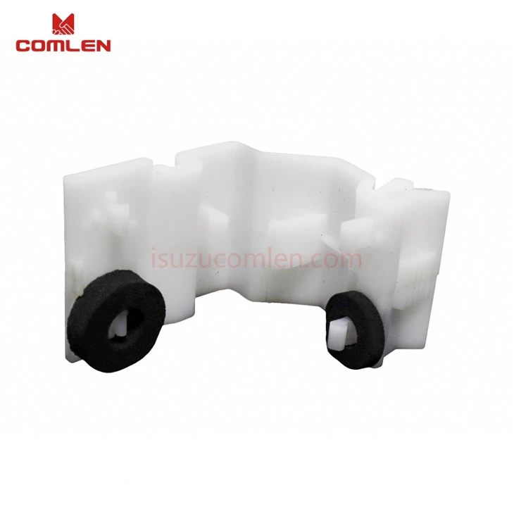 8971024150 Clip per griglia ISUZU Rad 1301222-803 Clip di fissaggio per griglia radiatore NKR55/77